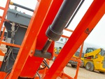Hydraulics with Basket Tilt Cylinder