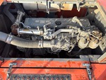 Moteur with Engine - Left Side