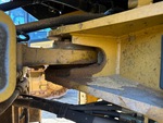 Chassis with Clavijas centrales de articulación