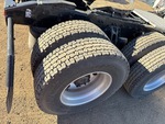 4 Underbody - Truck with Right Rear Drive Tires