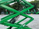 Hydraulics with Lift Cylinders