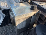 4 Underbody - Truck with Réservoir hydraulique